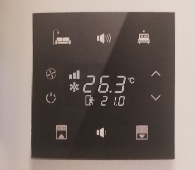 Duvara monte KNX oda termostatı